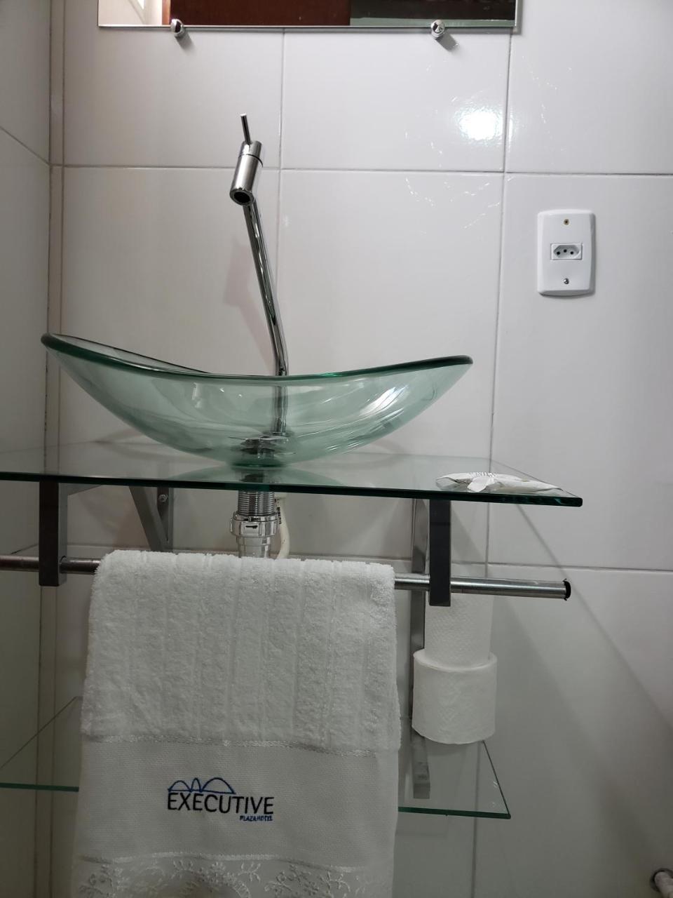 Executive Plaza Hotel Нуклеу-Бандейранте Екстер'єр фото